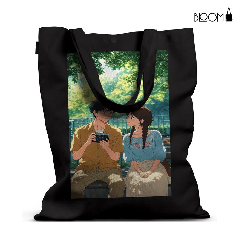 Moments in Focus – Anime Couple Aesthetic Tote Bag